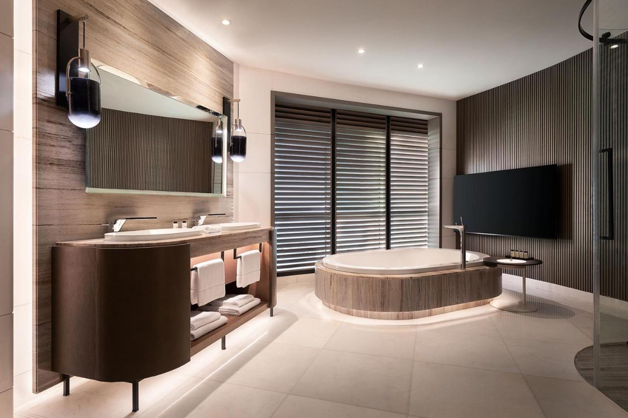 Sheraton Jeddah Hotel - Saudi Brothers Commercial Company Branch Exteriér fotografie Bathroom