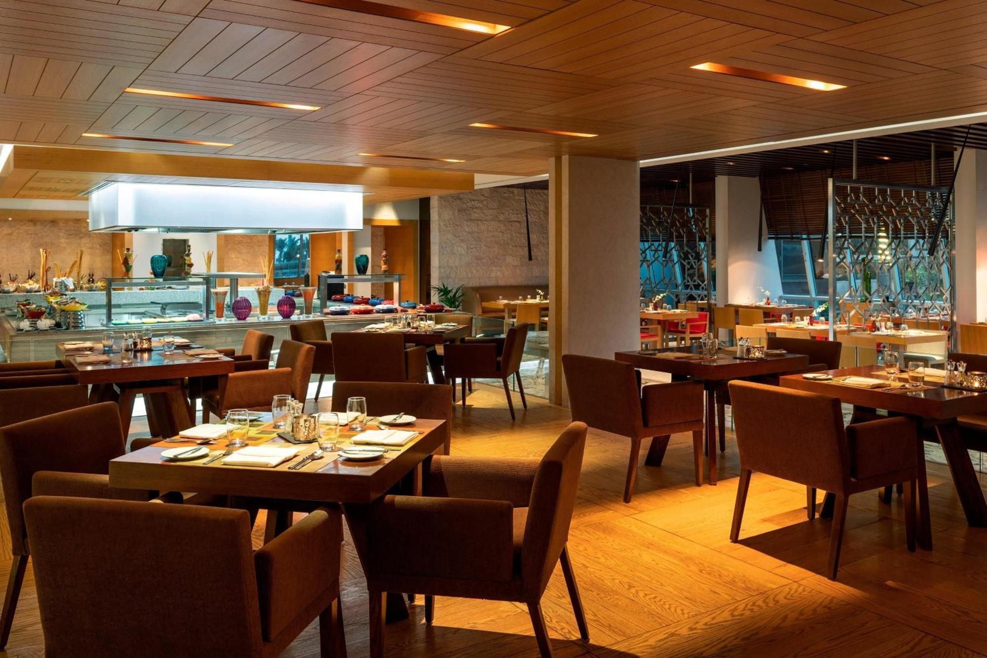 Sheraton Jeddah Hotel - Saudi Brothers Commercial Company Branch Exteriér fotografie The restaurant
