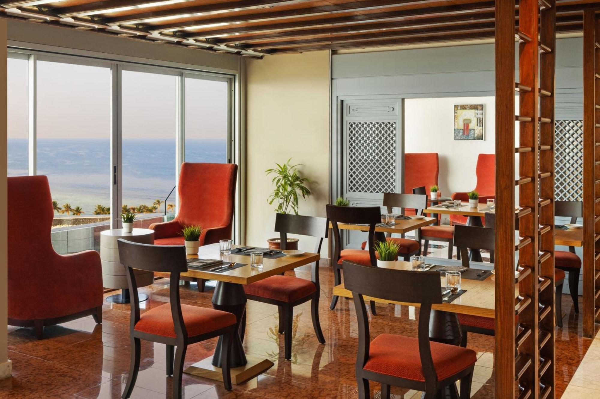 Sheraton Jeddah Hotel - Saudi Brothers Commercial Company Branch Exteriér fotografie The restaurant