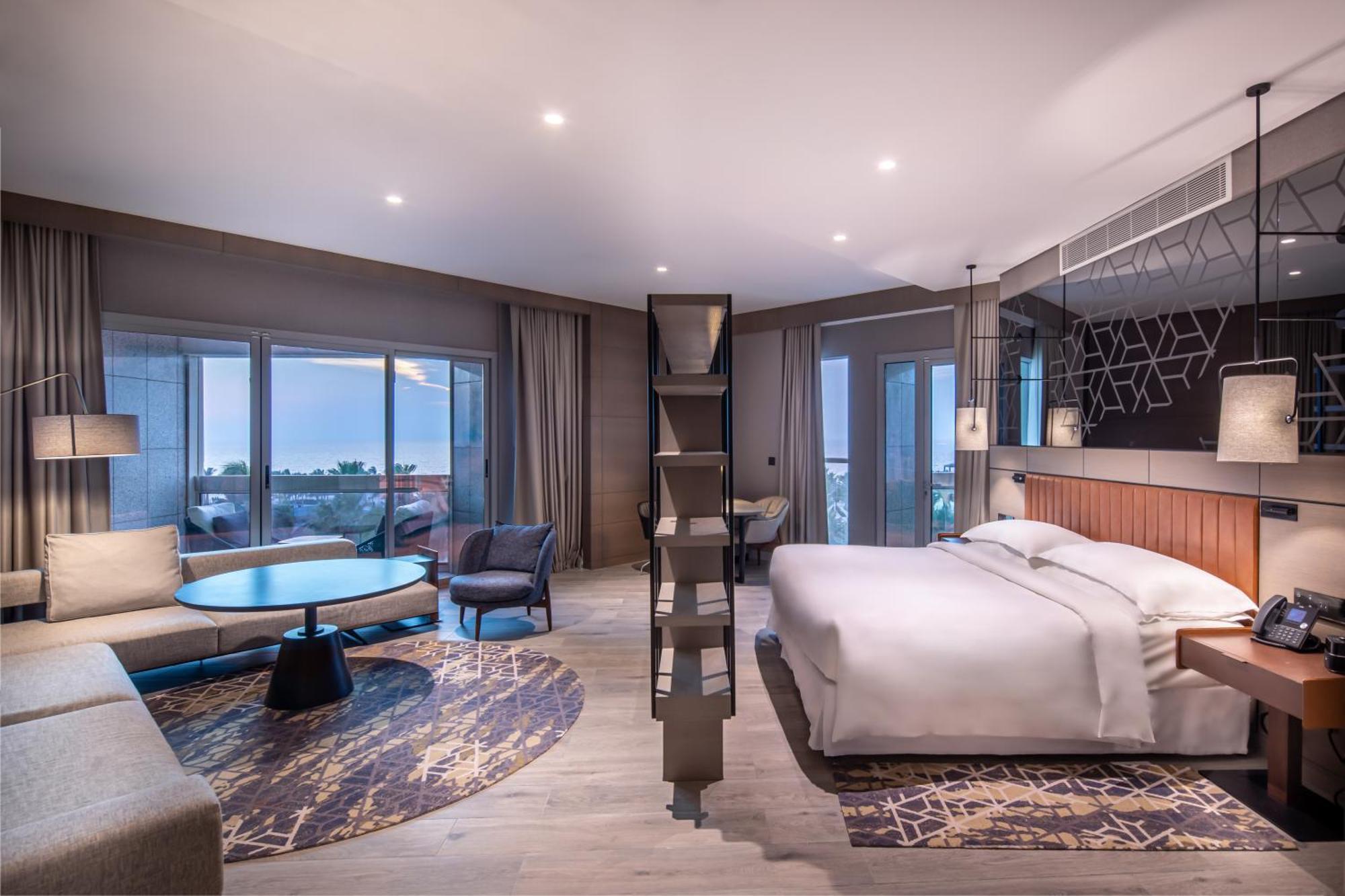 Sheraton Jeddah Hotel - Saudi Brothers Commercial Company Branch Exteriér fotografie A suite at the hotel