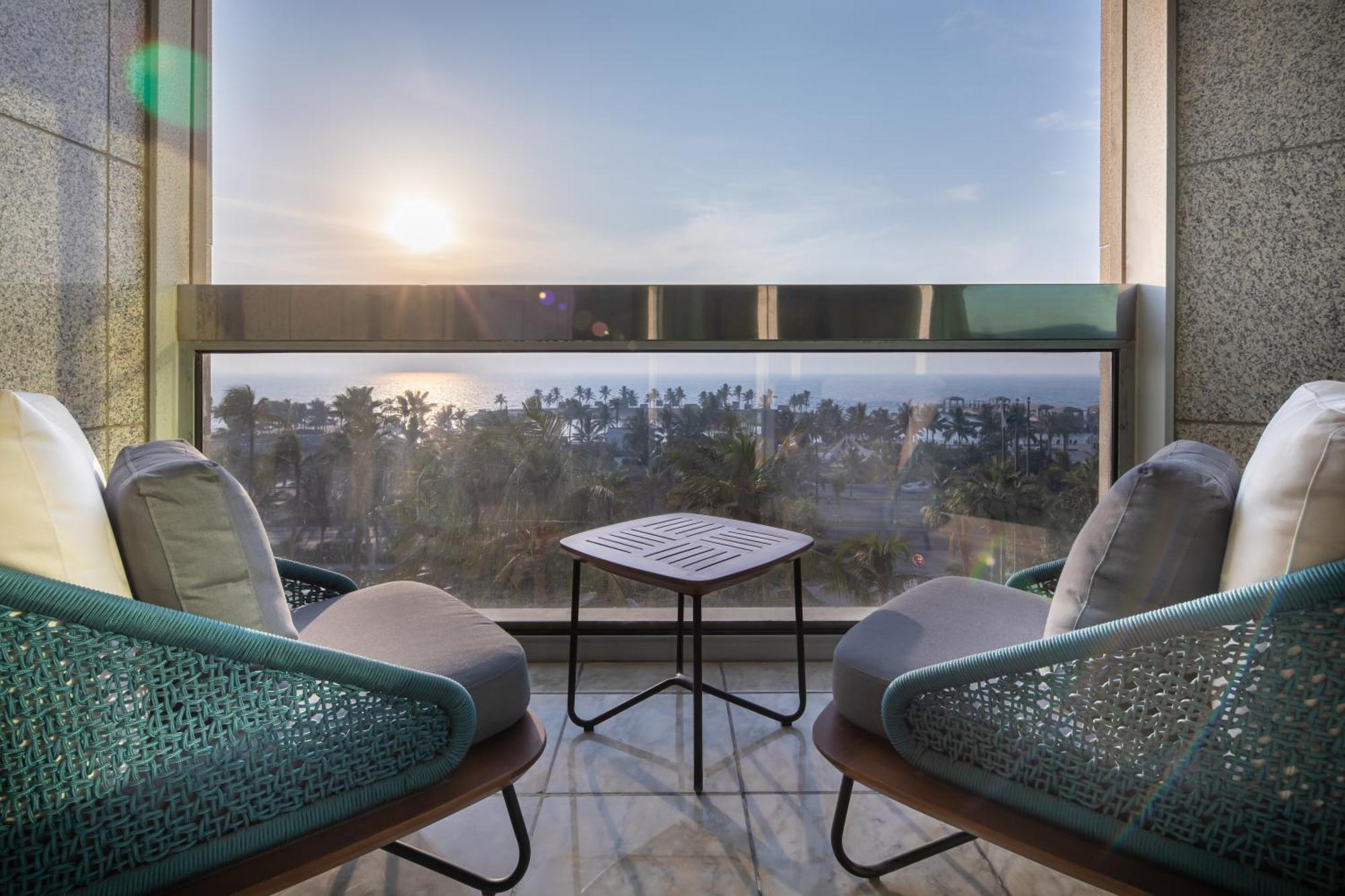 Sheraton Jeddah Hotel - Saudi Brothers Commercial Company Branch Exteriér fotografie View from the balcony of a suite